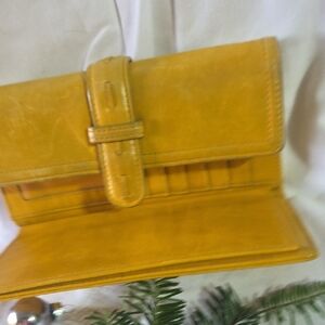 Franklin Covey Yellow Leather Wallet